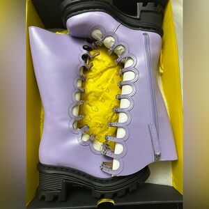 NIB Marc Jacobs Collab Kiki boots in lavender